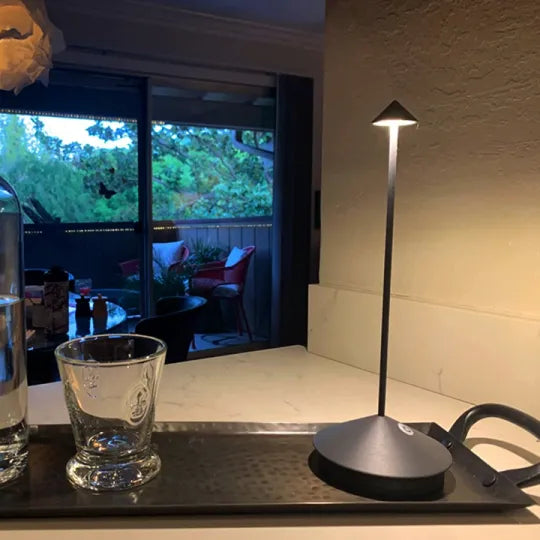Wireless LED Table Lamp – Transparent Light