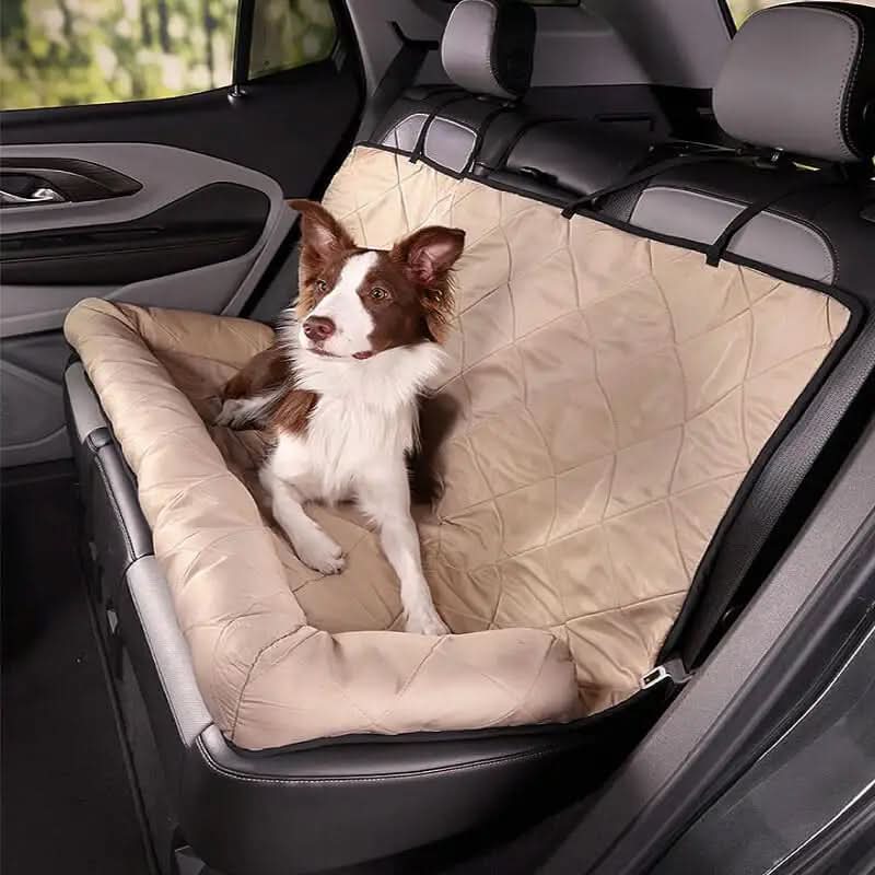 Pet-Friendly Backseat Lounge for Comfort and Cleanliness
