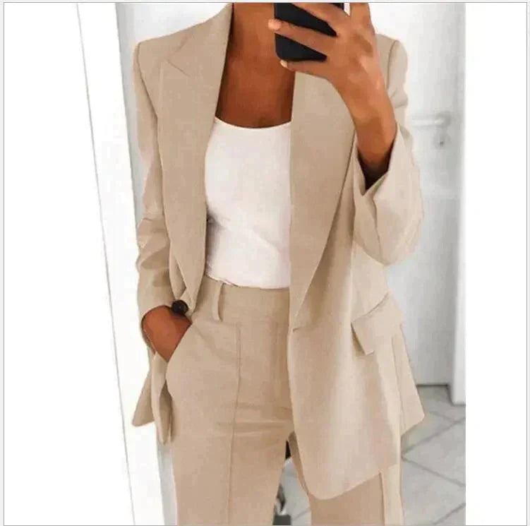 Women's Modern Suit | Elegant