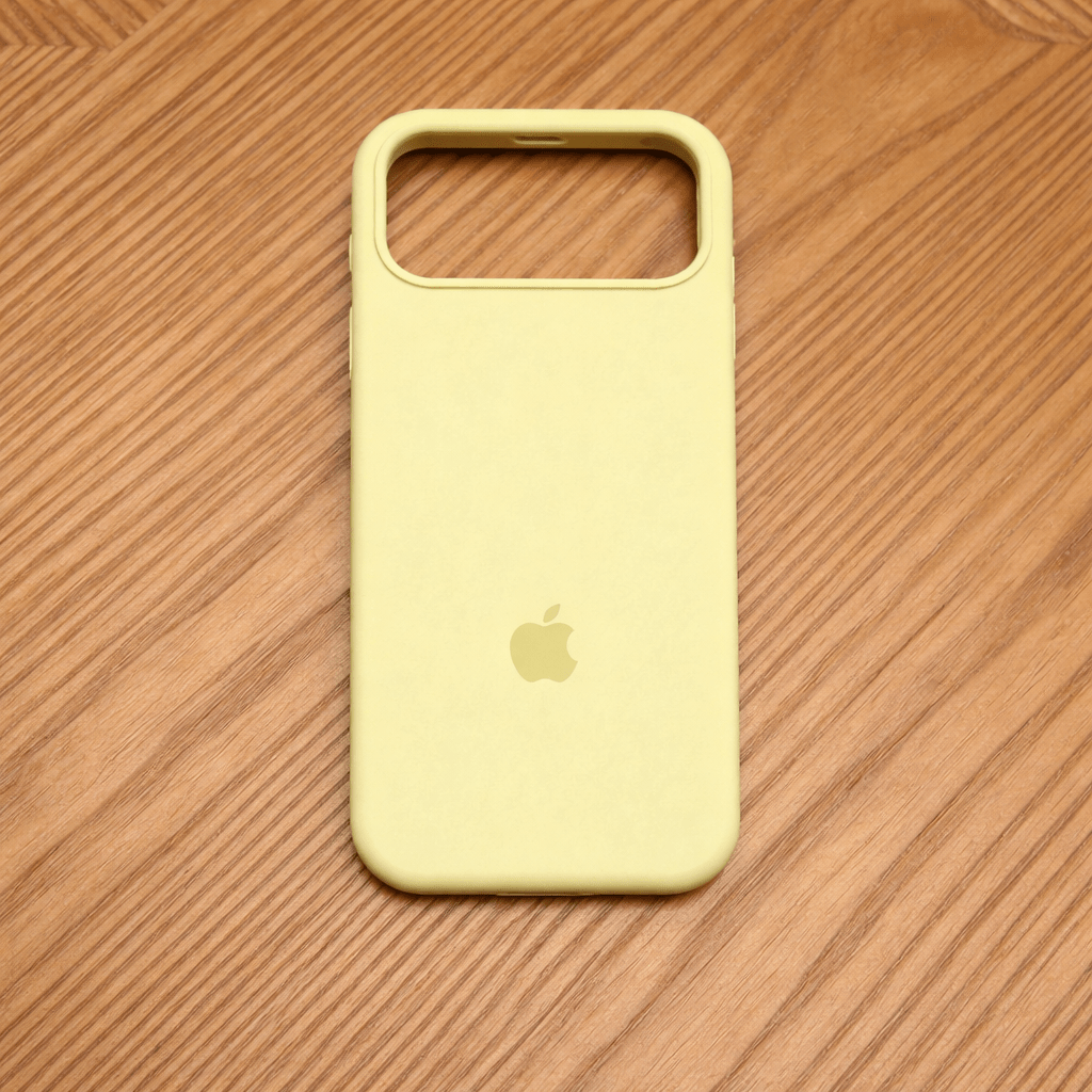 Silicone Case with Soft-Touch Surface Compatible with MagSafe for Smartphones