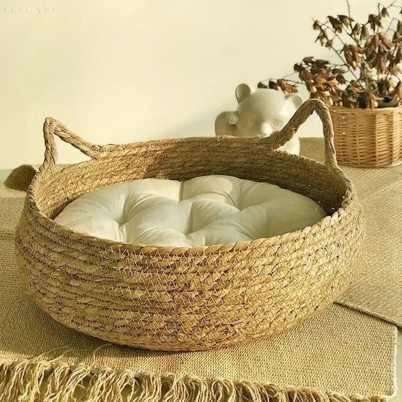 Super Soft and Comfortable Cat Bed