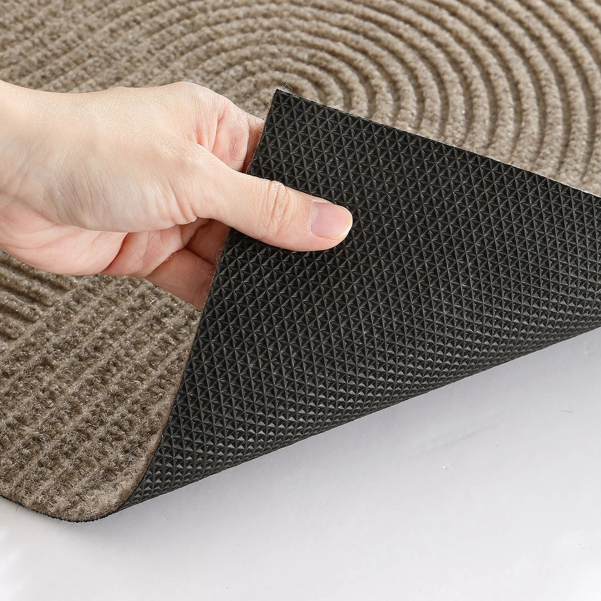 Durable Polyester 3D Groove Doormat with Non-Slip Design for Indoor and Outdoor Use