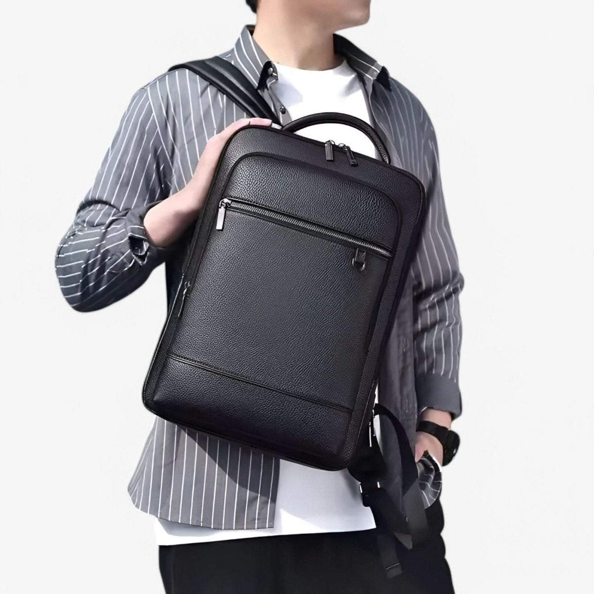 Intelligent USB Backpack for Work and Everyday Use