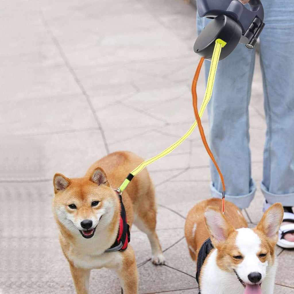 Dual Dog Retractable Leash with Integrated Flashlight