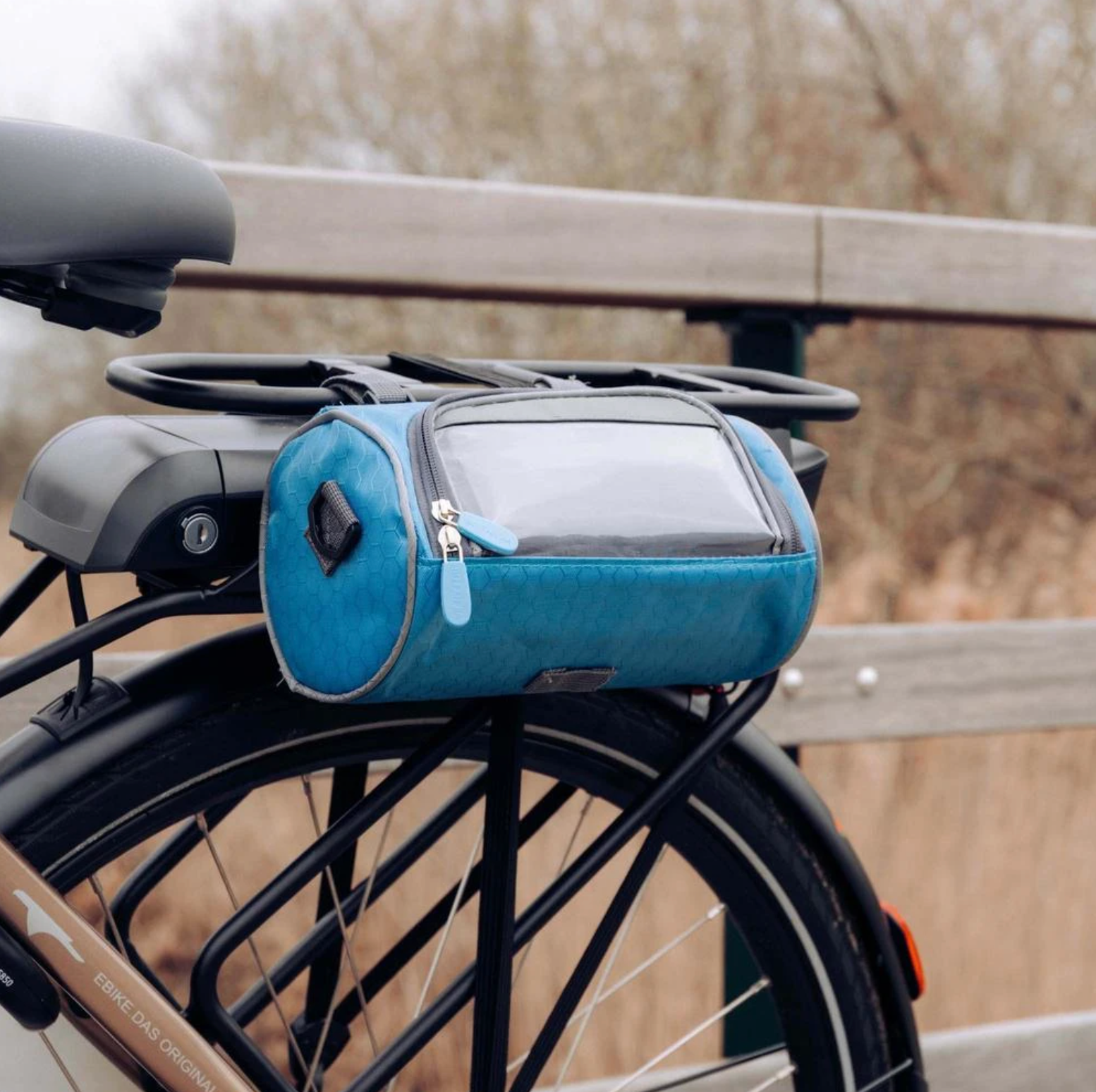 Compact Bike Handlebar Bag with Phone Pocket – Convenient Storage for Cycling Adventures