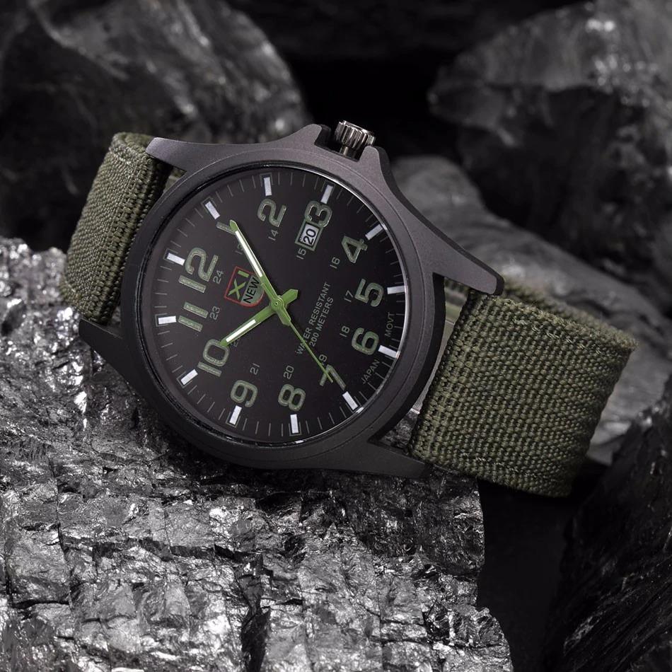 Men's Adventure Watch – Sturdy, Waterproof, Ideal for Outdoor Activities