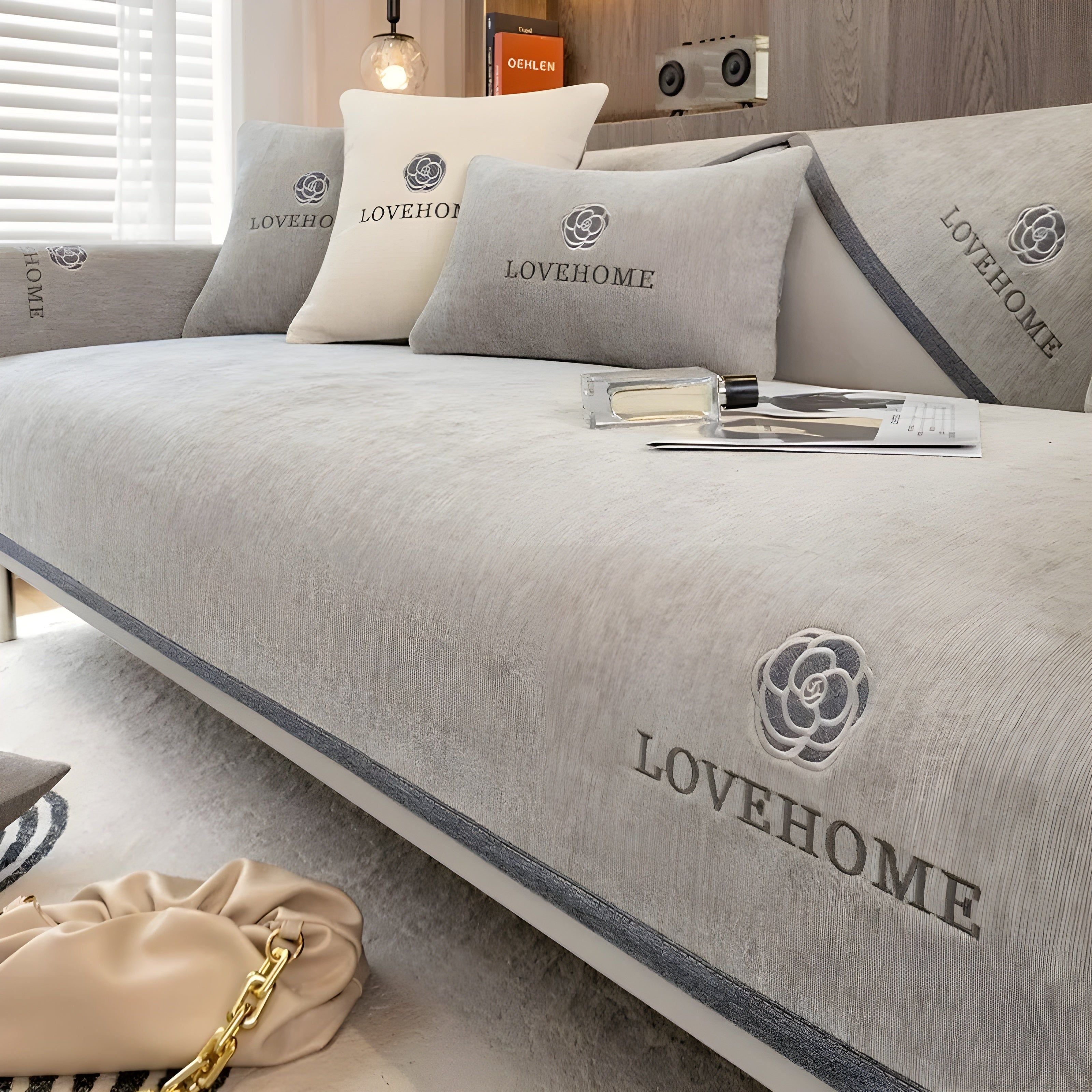 Deluxe Sofa Cover - Modern, Non-Slip Cushion Protector