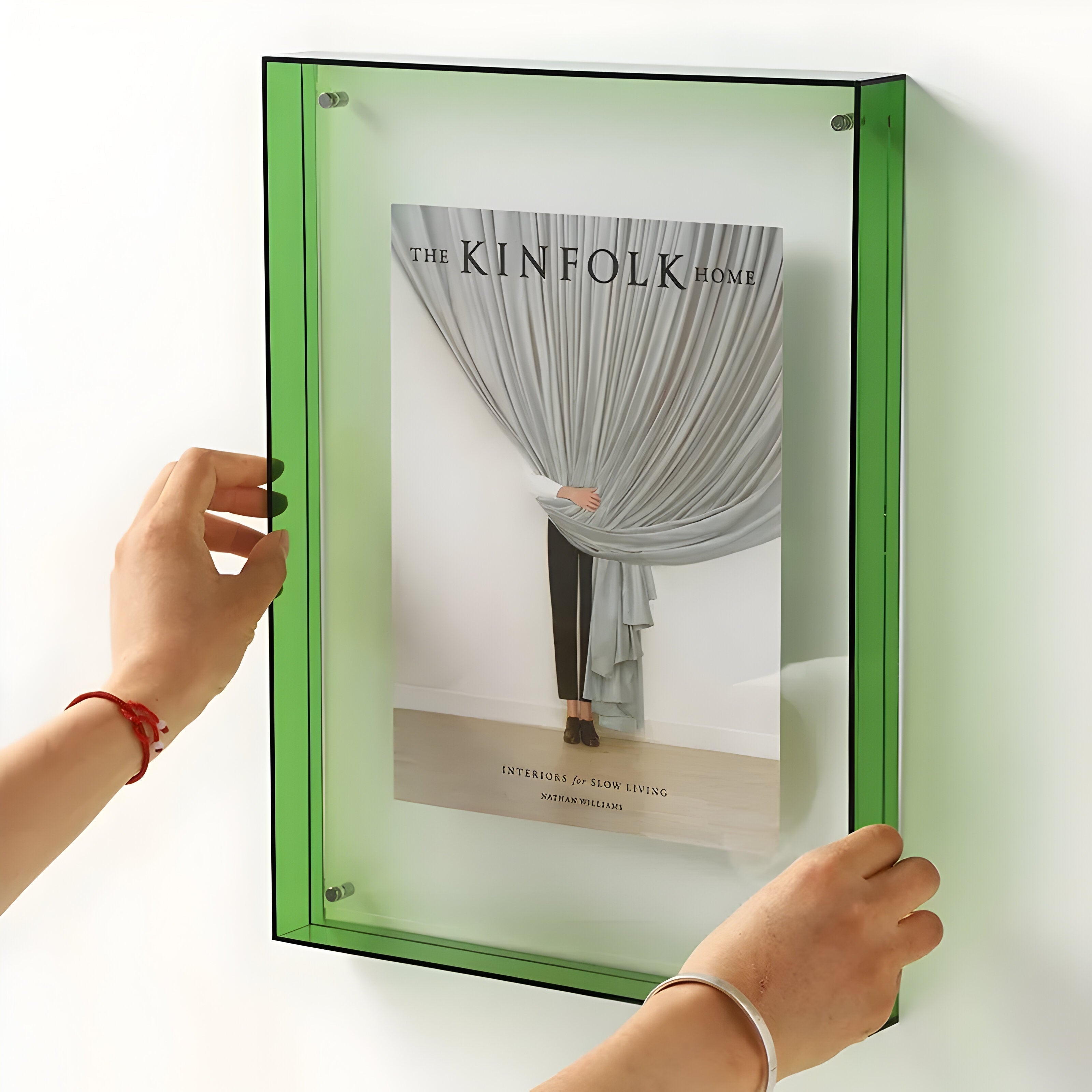 Contemporary Acrylic Photo Frame – Available in Clear and Colored Styles for Image Protection