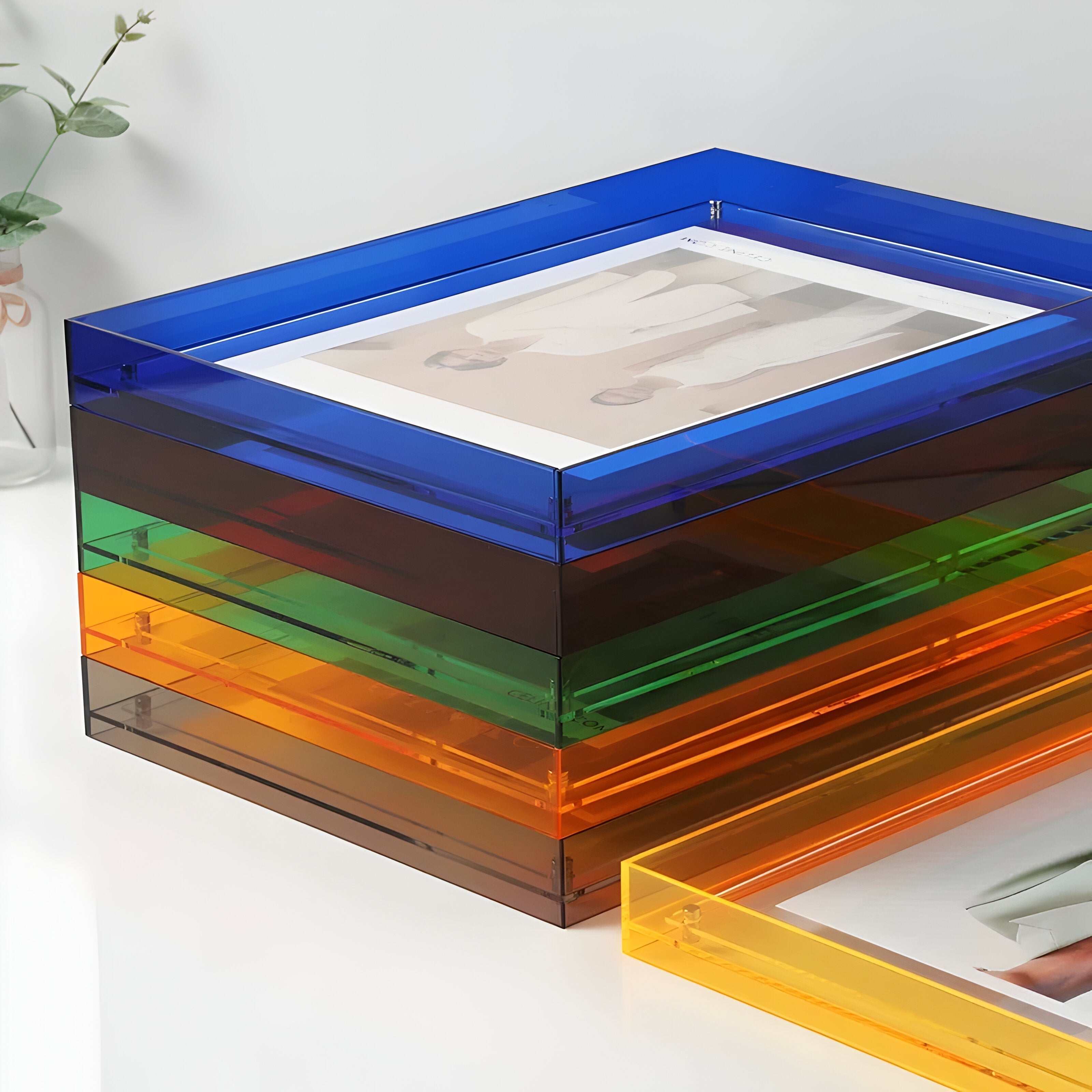 Contemporary Acrylic Photo Frame – Available in Clear and Colored Styles for Image Protection