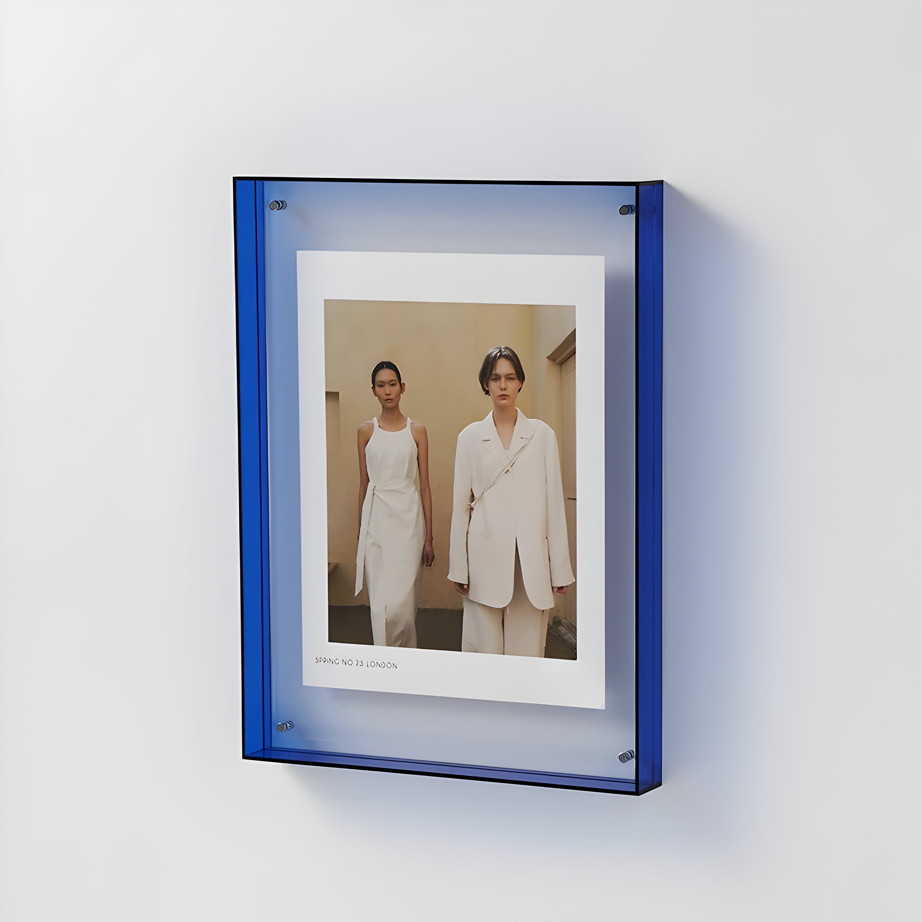 Contemporary Acrylic Photo Frame – Available in Clear and Colored Styles for Image Protection