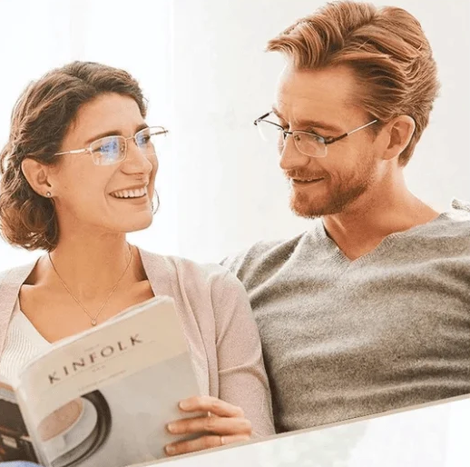 Smart Reading Glasses with Progressive Lenses | Lightweight Design & Blue Light Filter | Ideal for Near and Distant Vision | Durable Titanium TR90 Frame